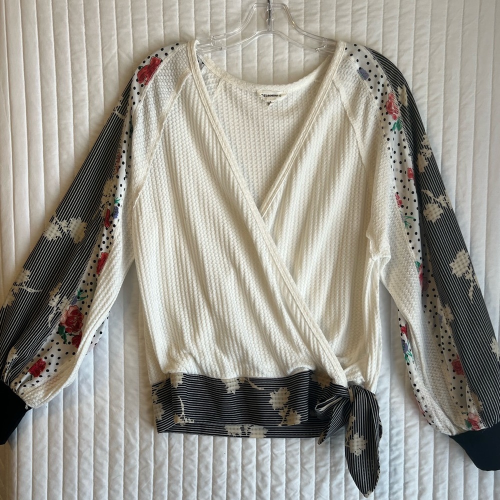 Women’s white and multicolored bell sleeve top size small